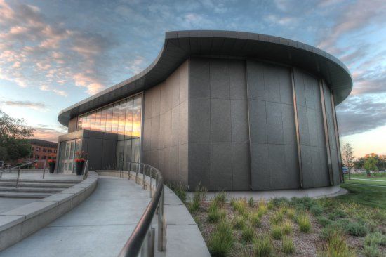 Kruizenga Art Museum